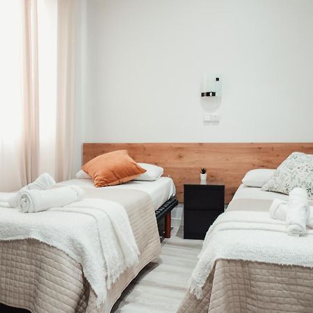 Hostal Ruta De Francia Barcelona Eksteriør billede