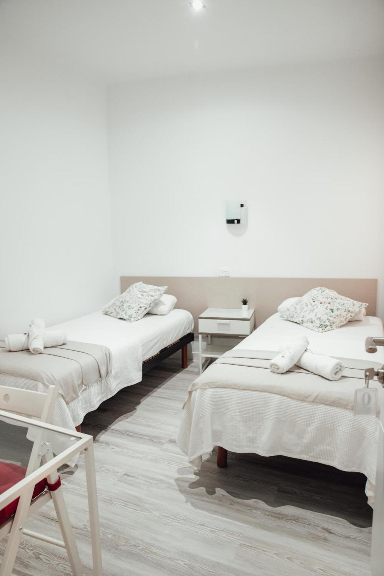 Hostal Ruta De Francia Barcelona Eksteriør billede