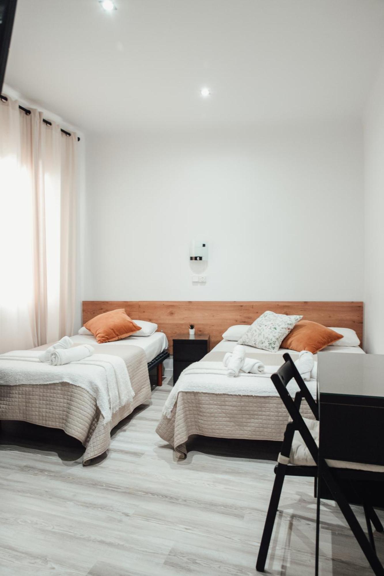 Hostal Ruta De Francia Barcelona Eksteriør billede