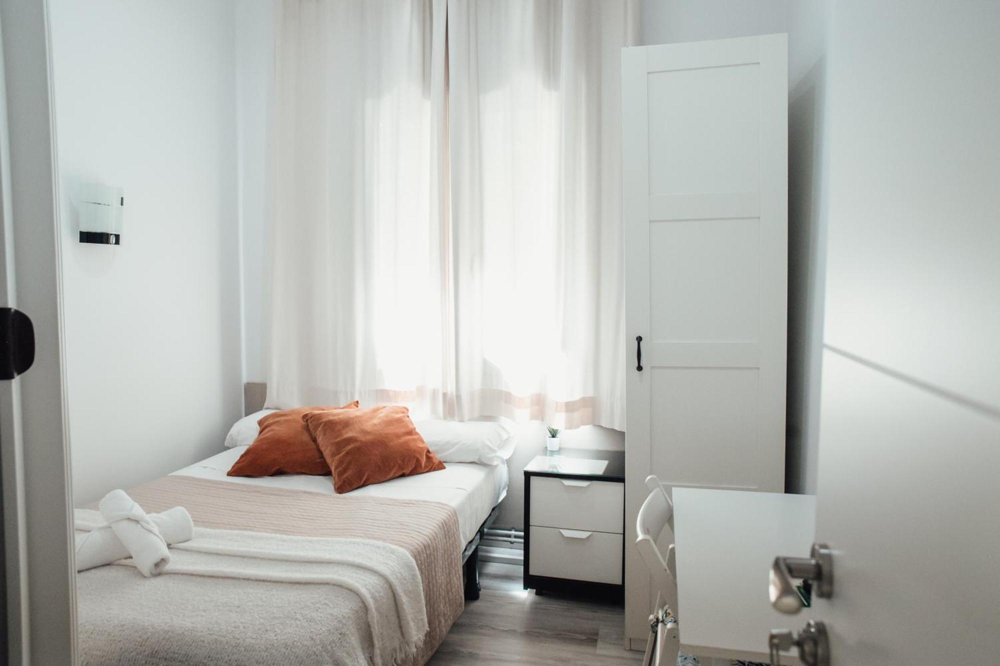 Hostal Ruta De Francia Barcelona Eksteriør billede