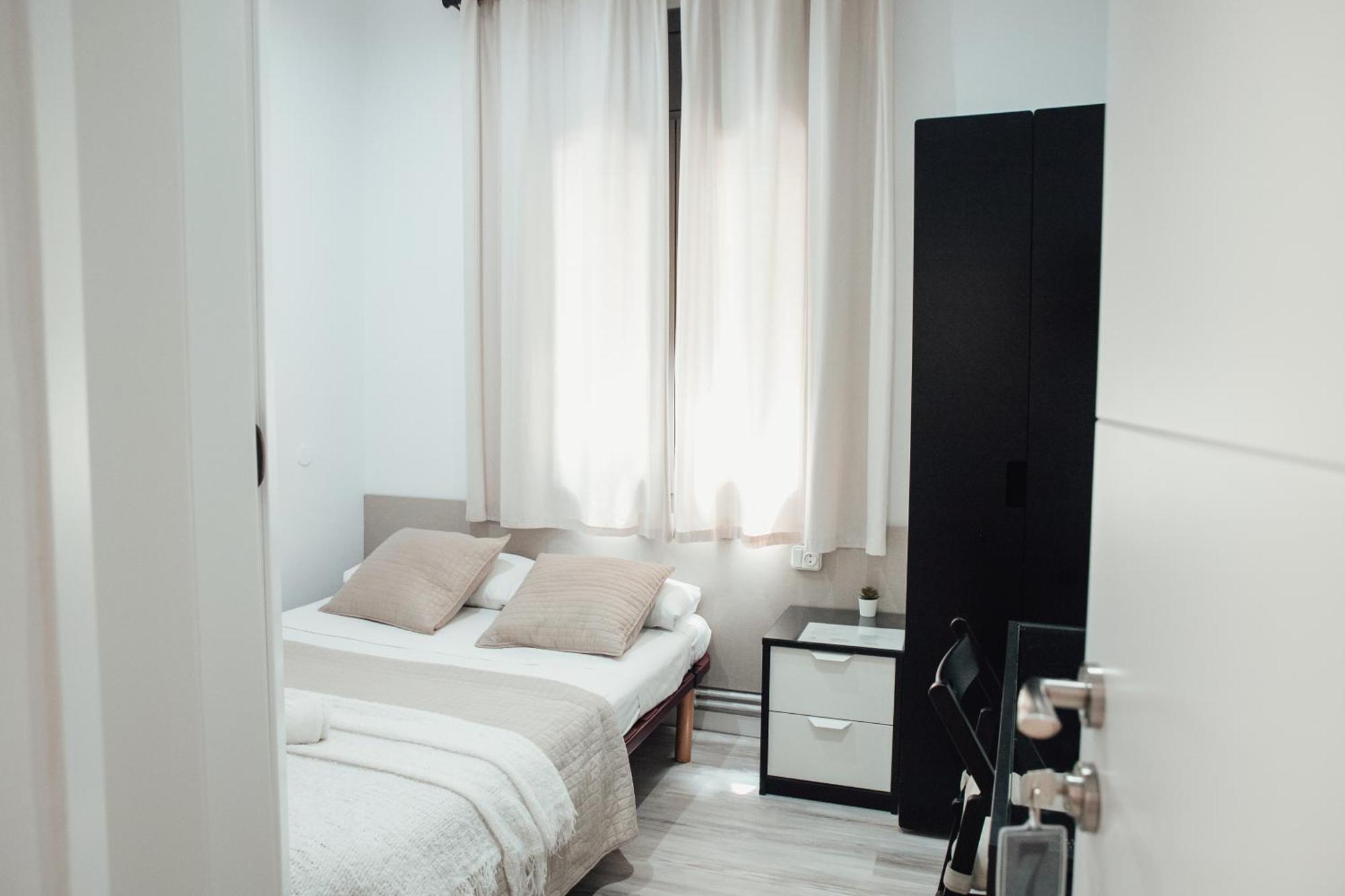 Hostal Ruta De Francia Barcelona Eksteriør billede